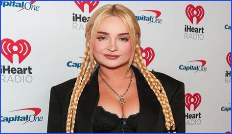 How Tall Is Kim Petras?