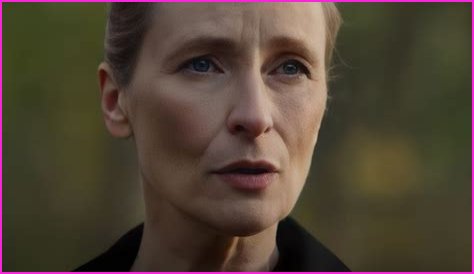 What Character Does Laila Robins Play & What Happens To Her?